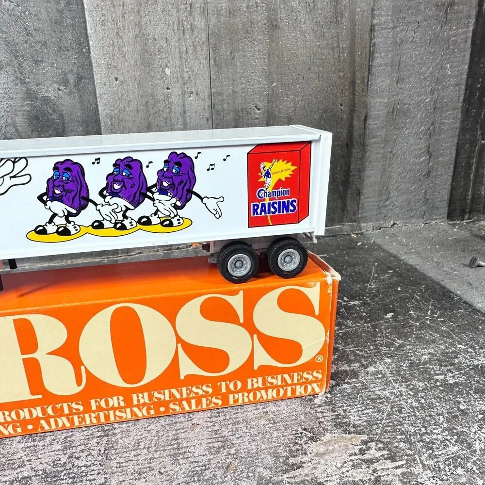Champion‎ California Raisins '89 Winross Truck 1/64